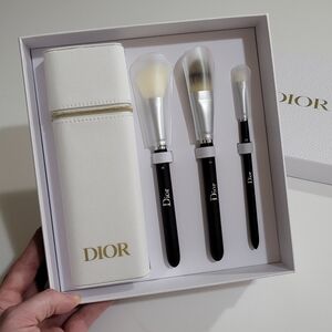 DIOR Travel Case & Makeup Brush Set